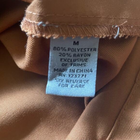 Women’s/Teen Burnt Orange Dress with a belt and pockets Size Medium - Picture 6 of 8